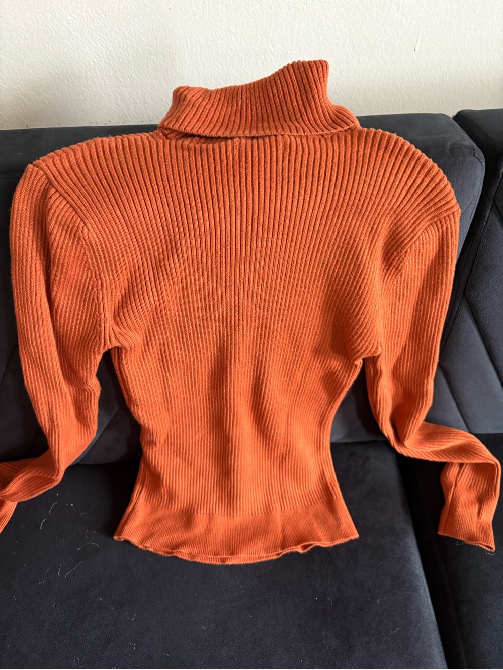 Abercrombie & Fitch Ribbed Turtleneck Sweater in Burnt Orange